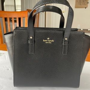 Black Kate Spade spatchel purse with adjustable/ detachable shoulder strap